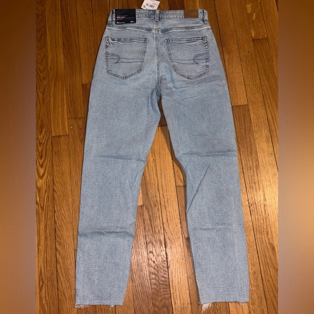 American Eagle Stretch Mom Jean - Picture 11 of 13